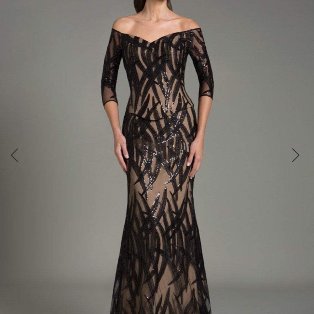 Fériani couture 18528 black lace w tan underlay. Brand new, never worn or alter.